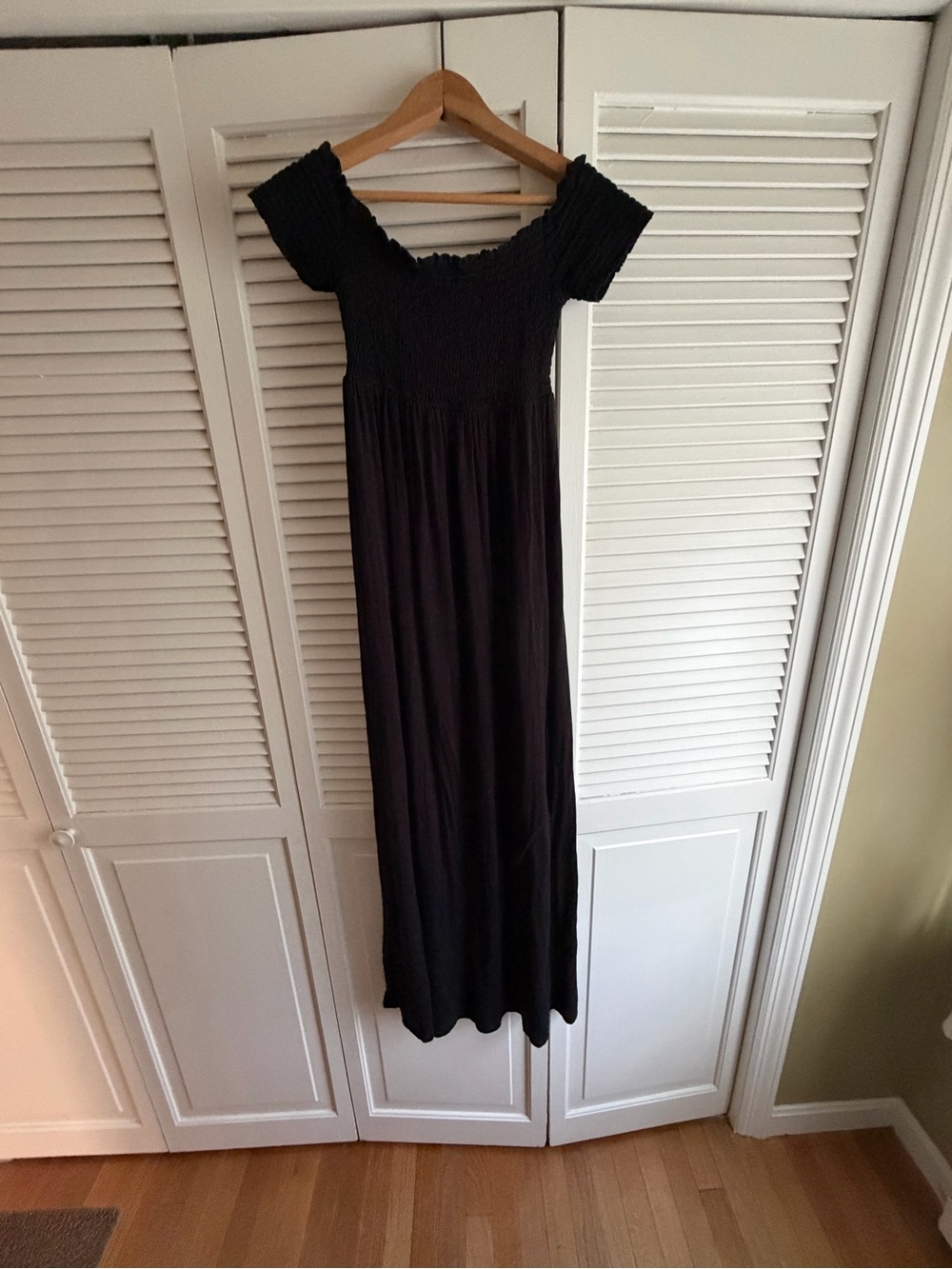 Isabel Maternity by Ingrid & Isabel Black Off-Shoulder Maxi Dress